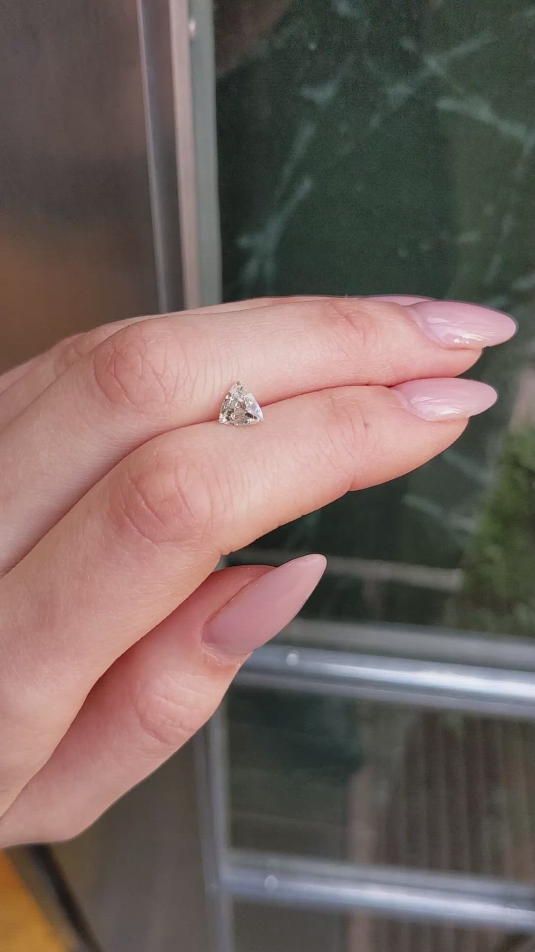 1.29 Ct. Yellowish Green Sapphire from Montana Size Video