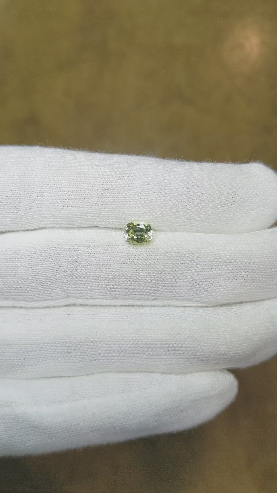 0.98 Ct. Sapphire from Montana Size Video