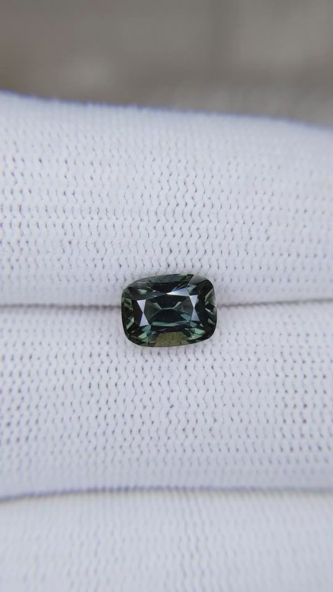 2.26 Ct. Greenish Blue Sapphire from Ceylon (Sri Lanka) Size Video