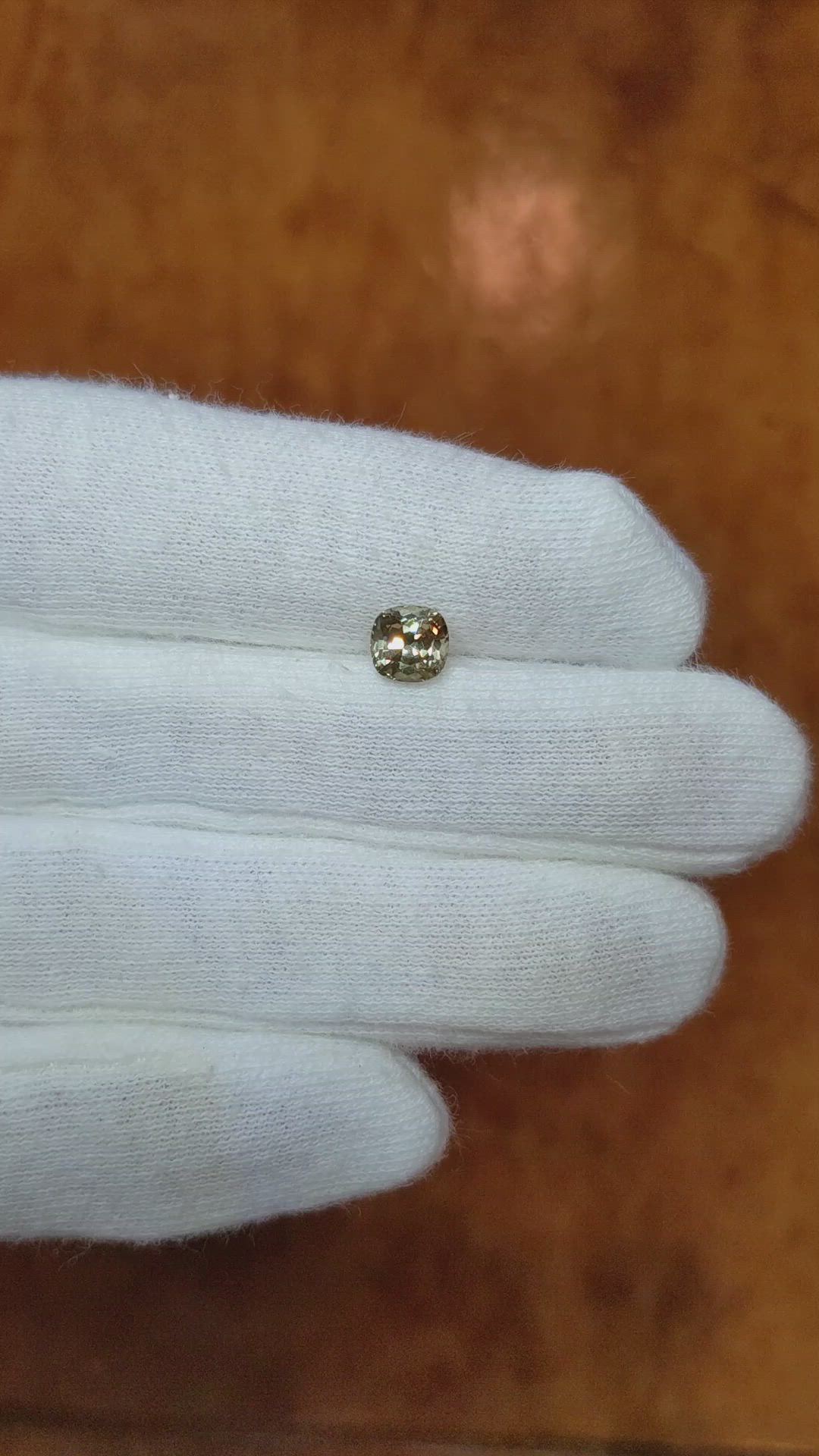 1.08 Ct. Yellowish Green Sapphire from Montana Size Video