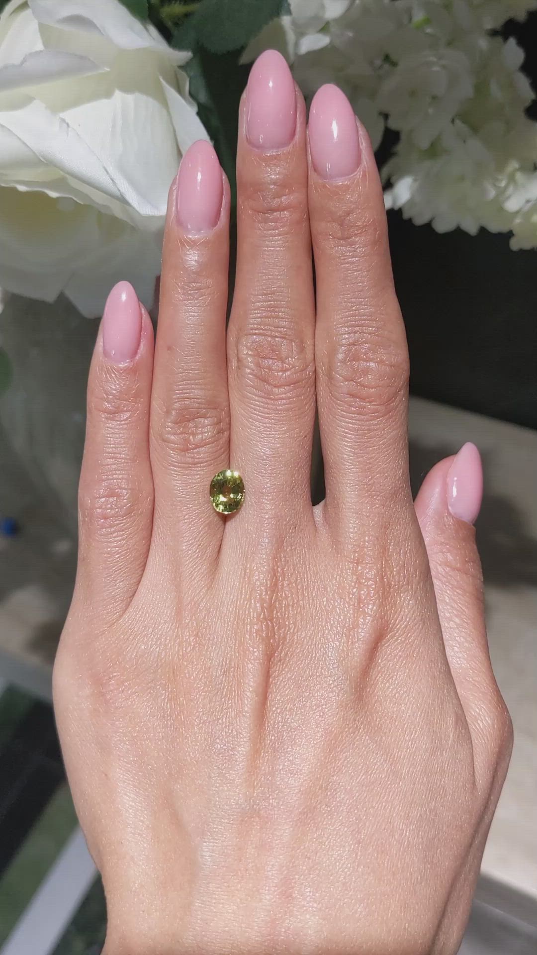 2.03 Ct. Yellowish Green Sapphire from Ceylon (Sri Lanka) Size Video