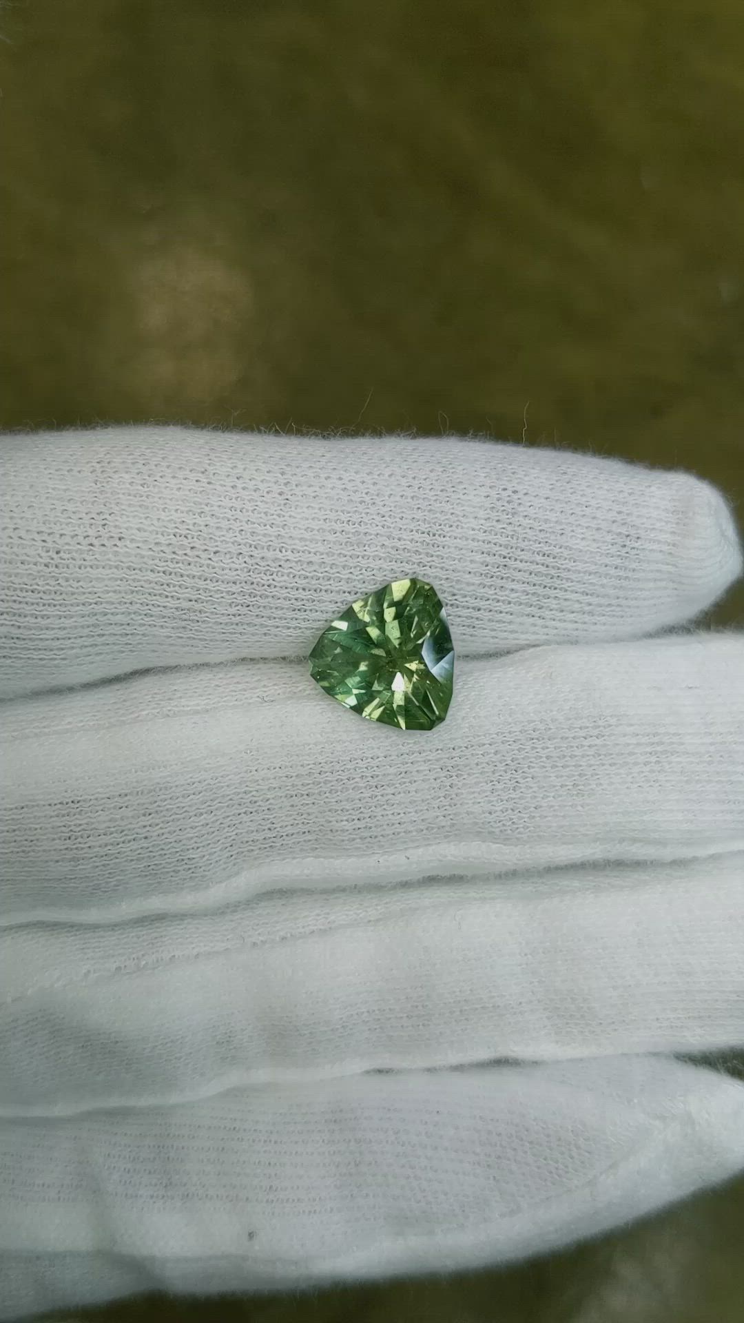 4.34 Ct. Green Sapphire from Montana Size Video