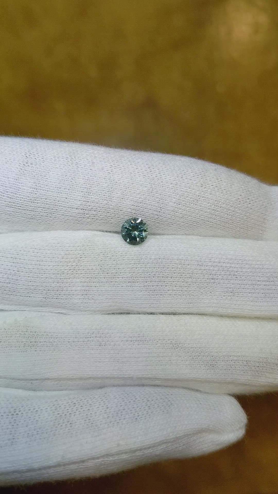 0.65 Ct. Sapphire from Montana Size Video