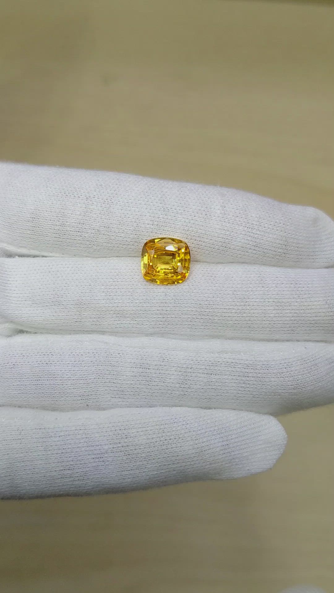 3.25 Ct. Orangish Yellow Sapphire from Ceylon (Sri Lanka) Size Video