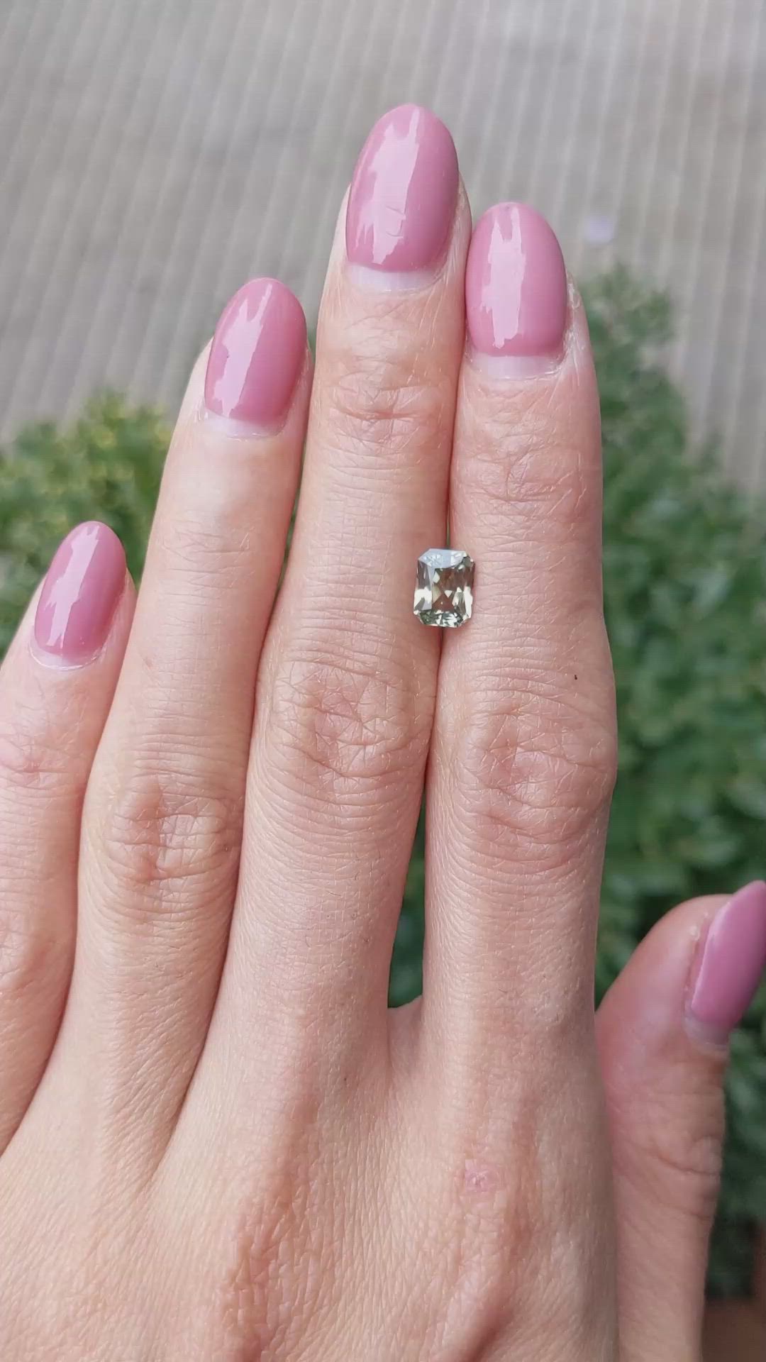 1.24 Ct. Yellowish Green Sapphire from Ceylon (Sri Lanka) Size Video