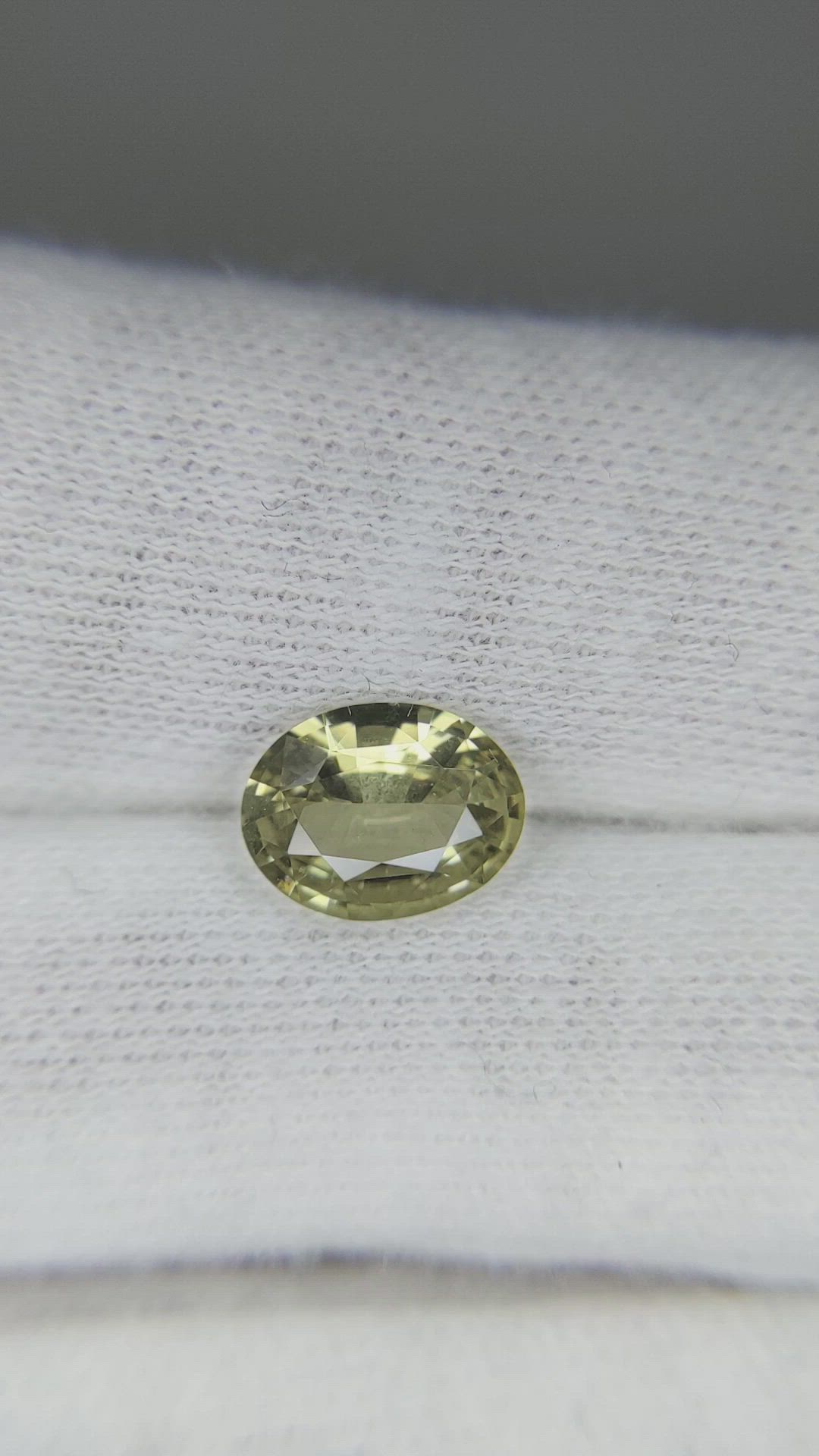 1.81 Ct. Yellowish Green Sapphire from Ceylon (Sri Lanka) Size Video
