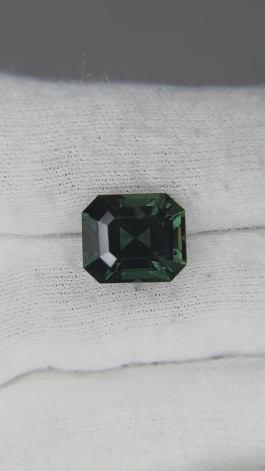 6.18 Ct. Sapphire from Ceylon (Sri Lanka) Size Video