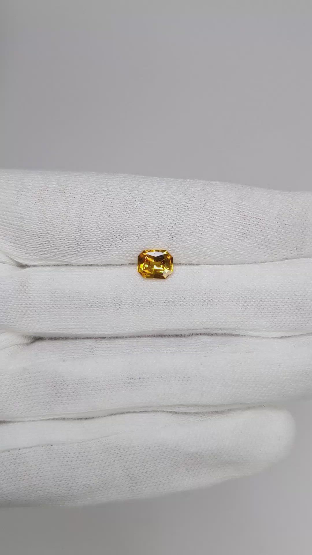 0.98 Ct. Orange Sapphire from Ceylon (Sri Lanka) Size Video