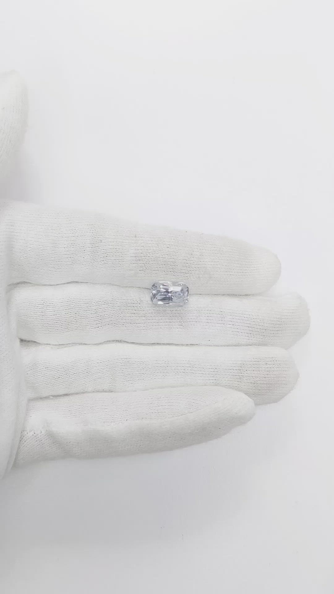 3.16 Ct. Sapphire from Ceylon (Sri Lanka) Size Video