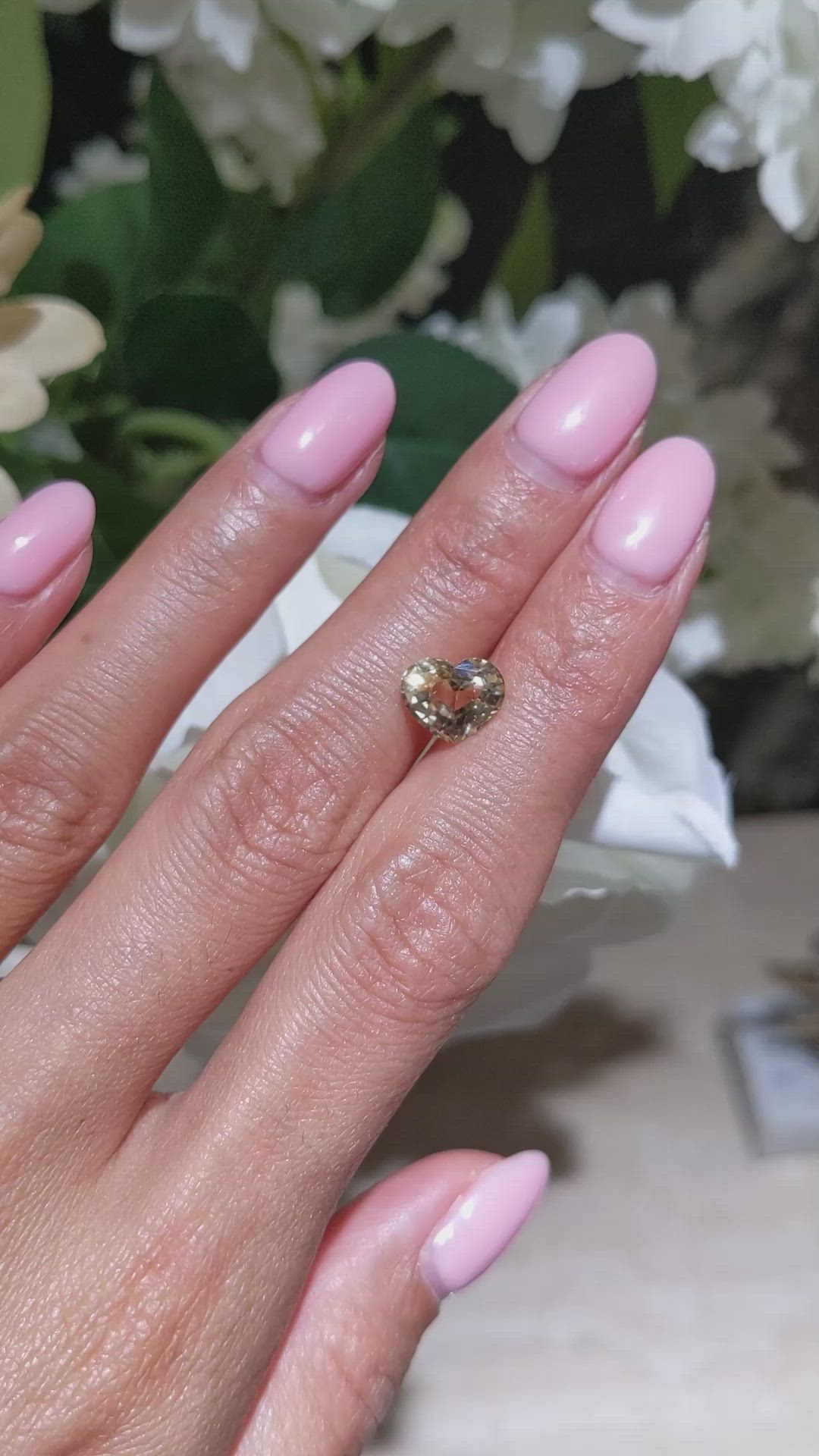 2.77 Ct. Yellow Sapphire from Ceylon (Sri Lanka) Size Video
