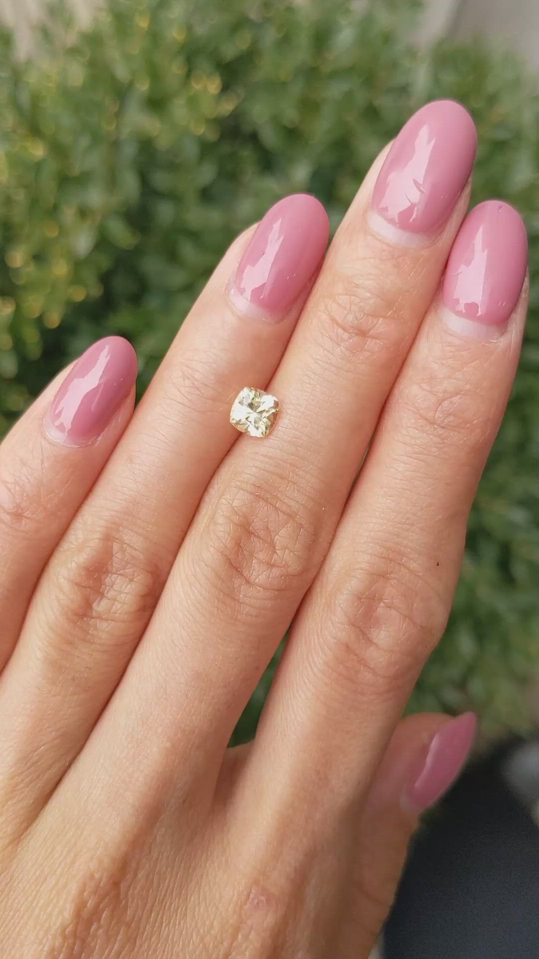 1.03 Ct. Yellow Sapphire from Ceylon (Sri Lanka) Size Video