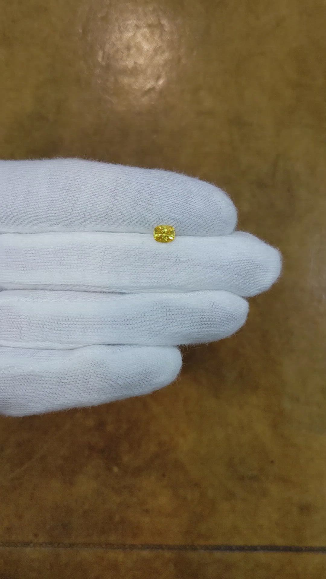 0.67 Ct. Yellow Sapphire from Ceylon (Sri Lanka) Size Video
