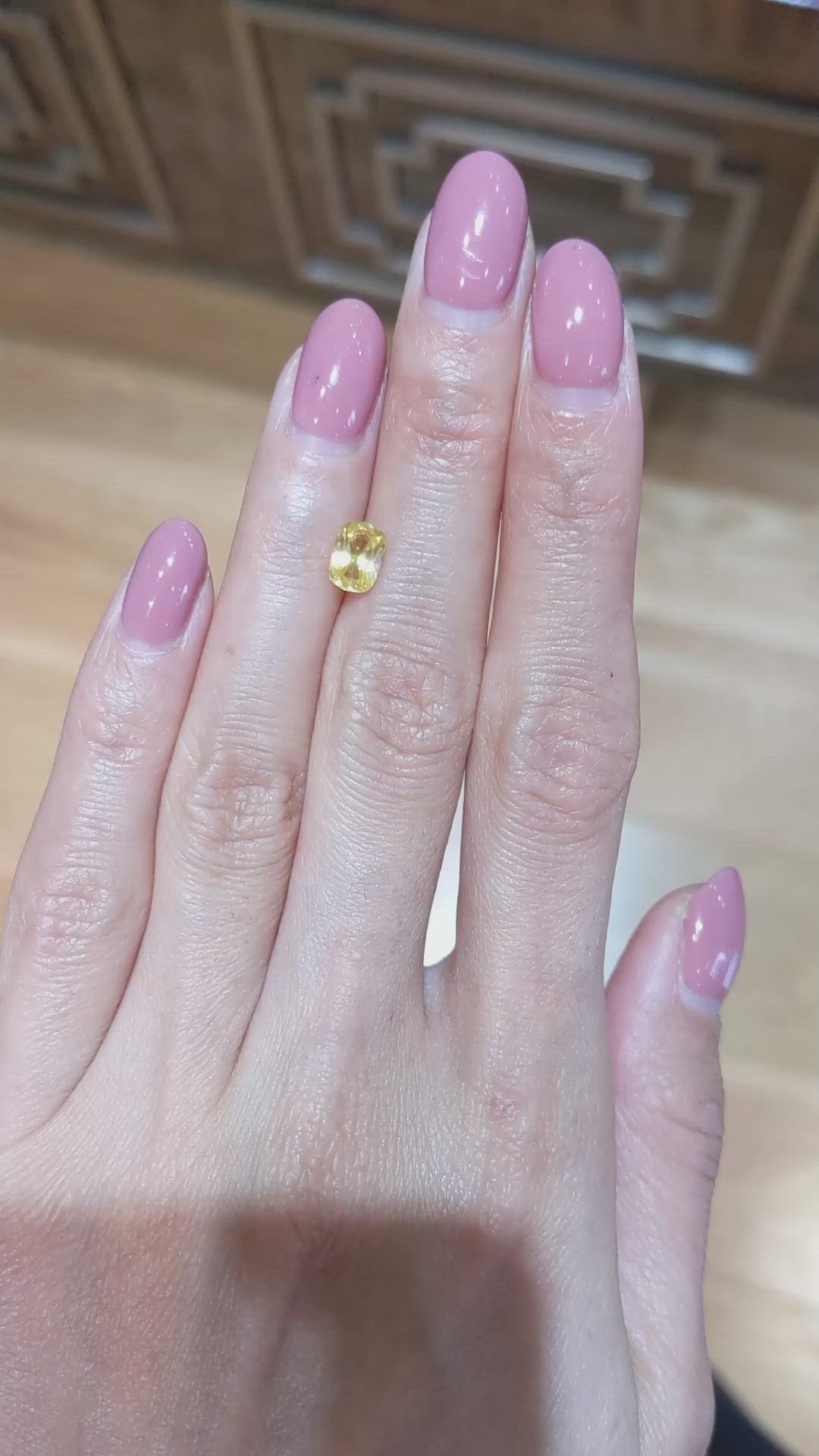 1.11 Ct. Yellow Sapphire from Ceylon (Sri Lanka) Size Video