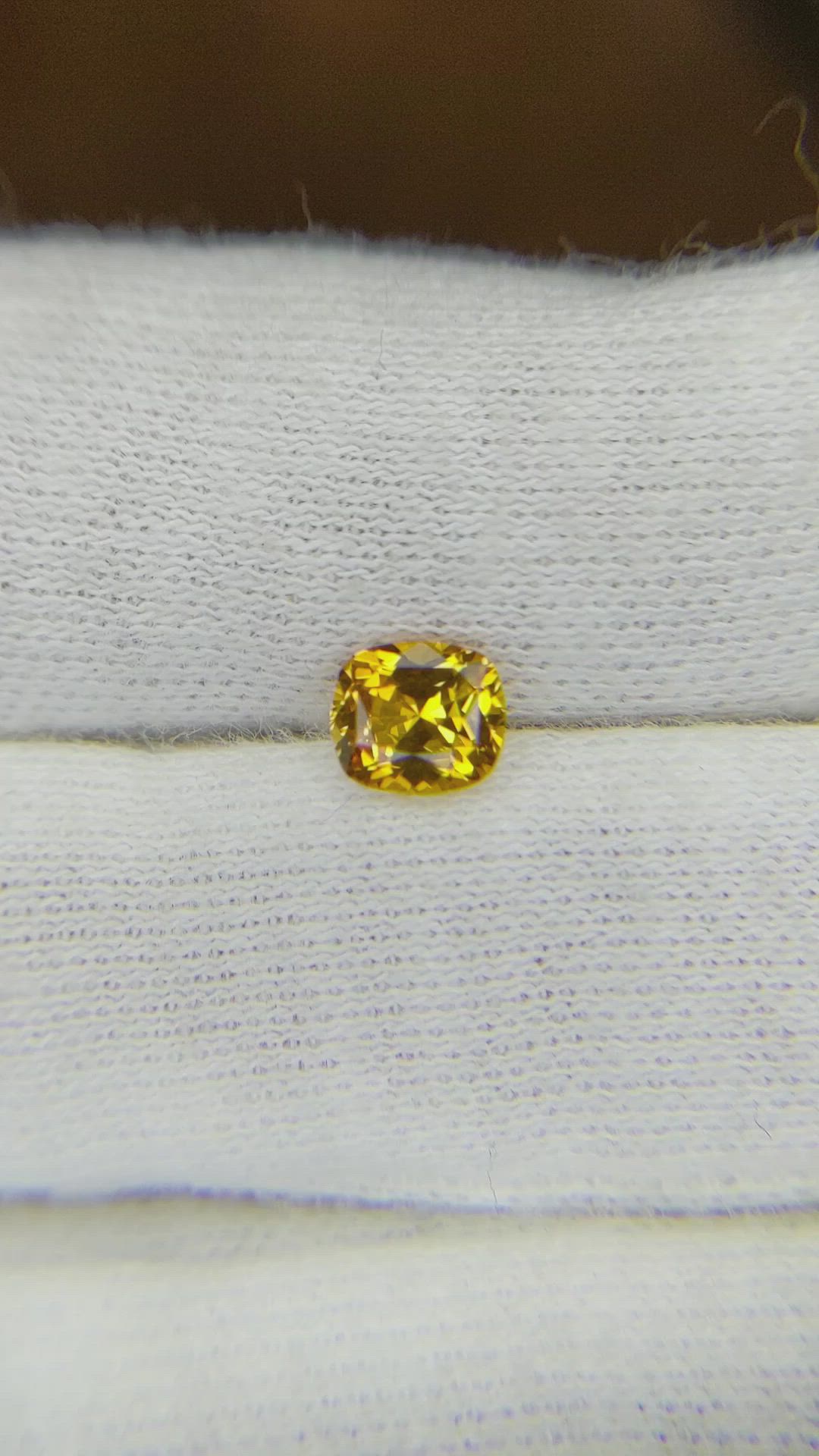 0.70 Ct. Orange Sapphire from Ceylon (Sri Lanka) Size Video