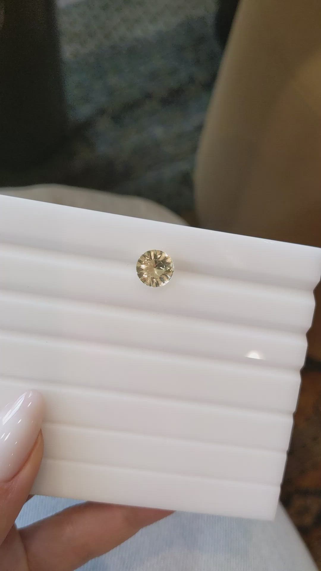 2.77 Ct. Yellow Sapphire from Ceylon (Sri Lanka) Size Video