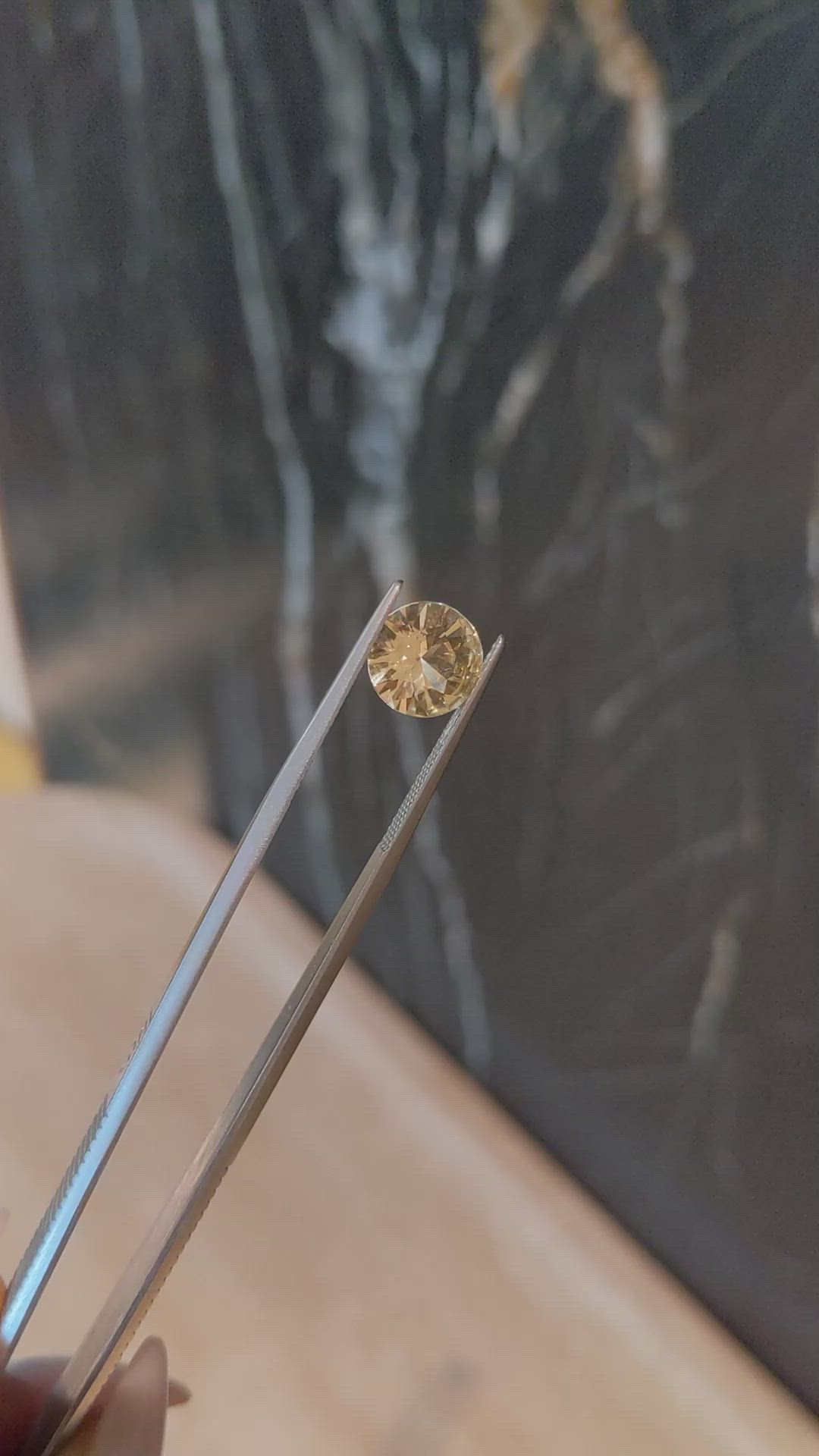 2.77 Ct. Yellow Sapphire from Ceylon (Sri Lanka) Size Video