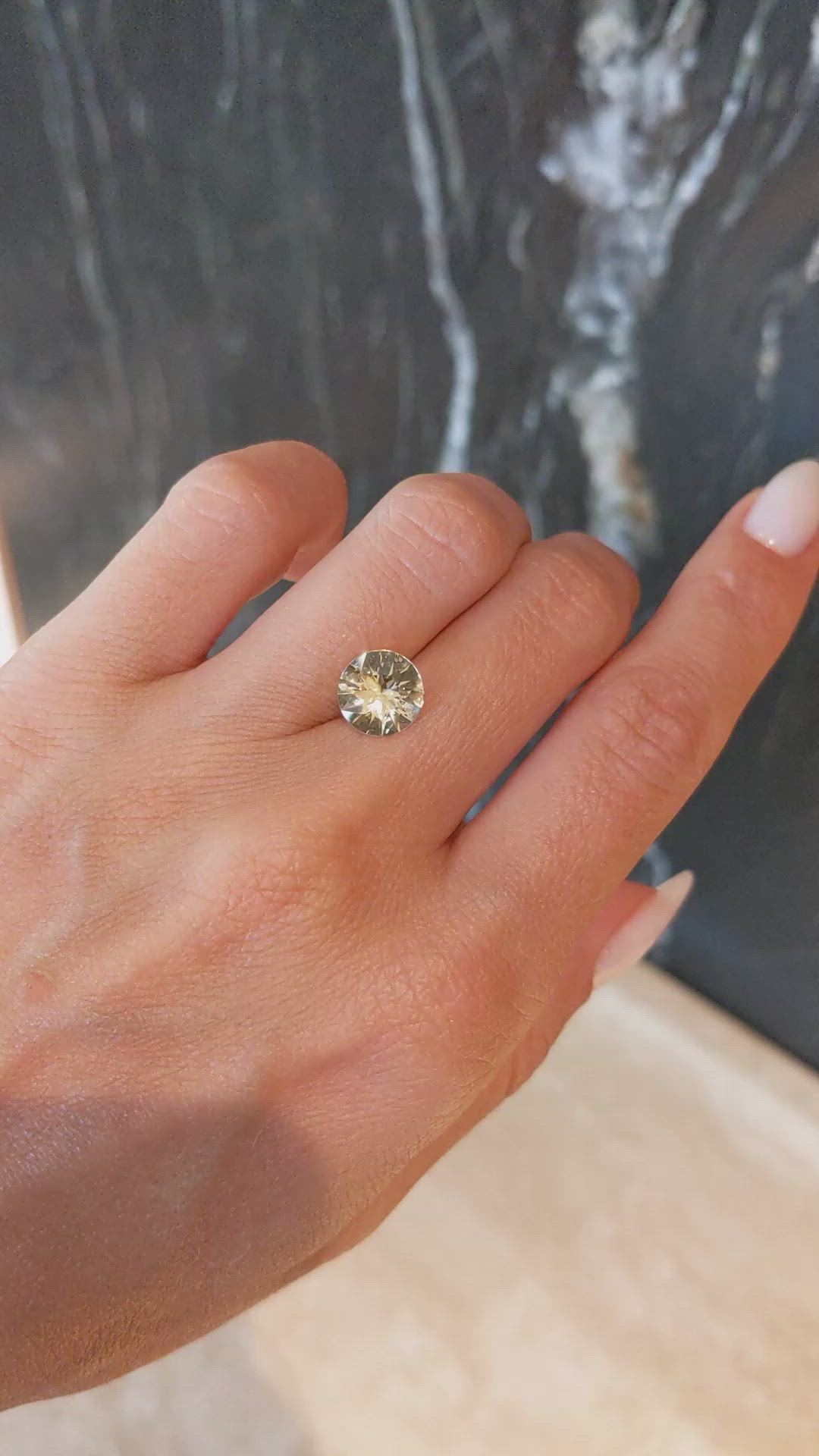 2.77 Ct. Yellow Sapphire from Ceylon (Sri Lanka) Size Video