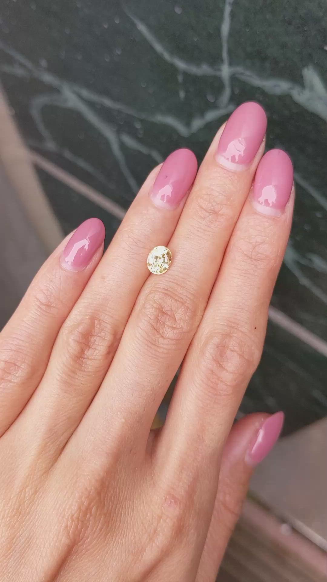 1.26 Ct. Yellow Sapphire from Ceylon (Sri Lanka) Size Video