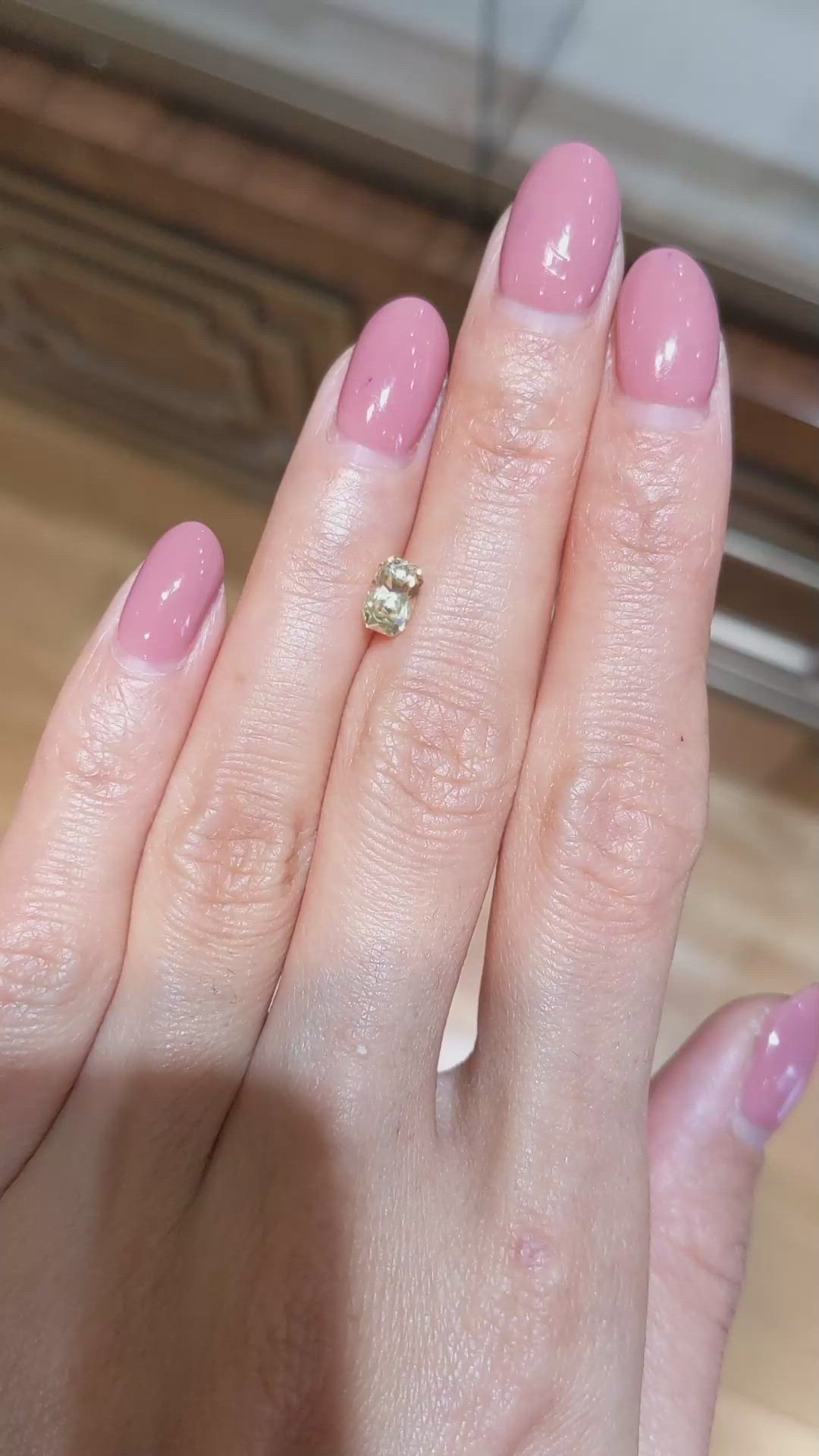 1.12 Ct. Yellow Sapphire from Ceylon (Sri Lanka) Size Video