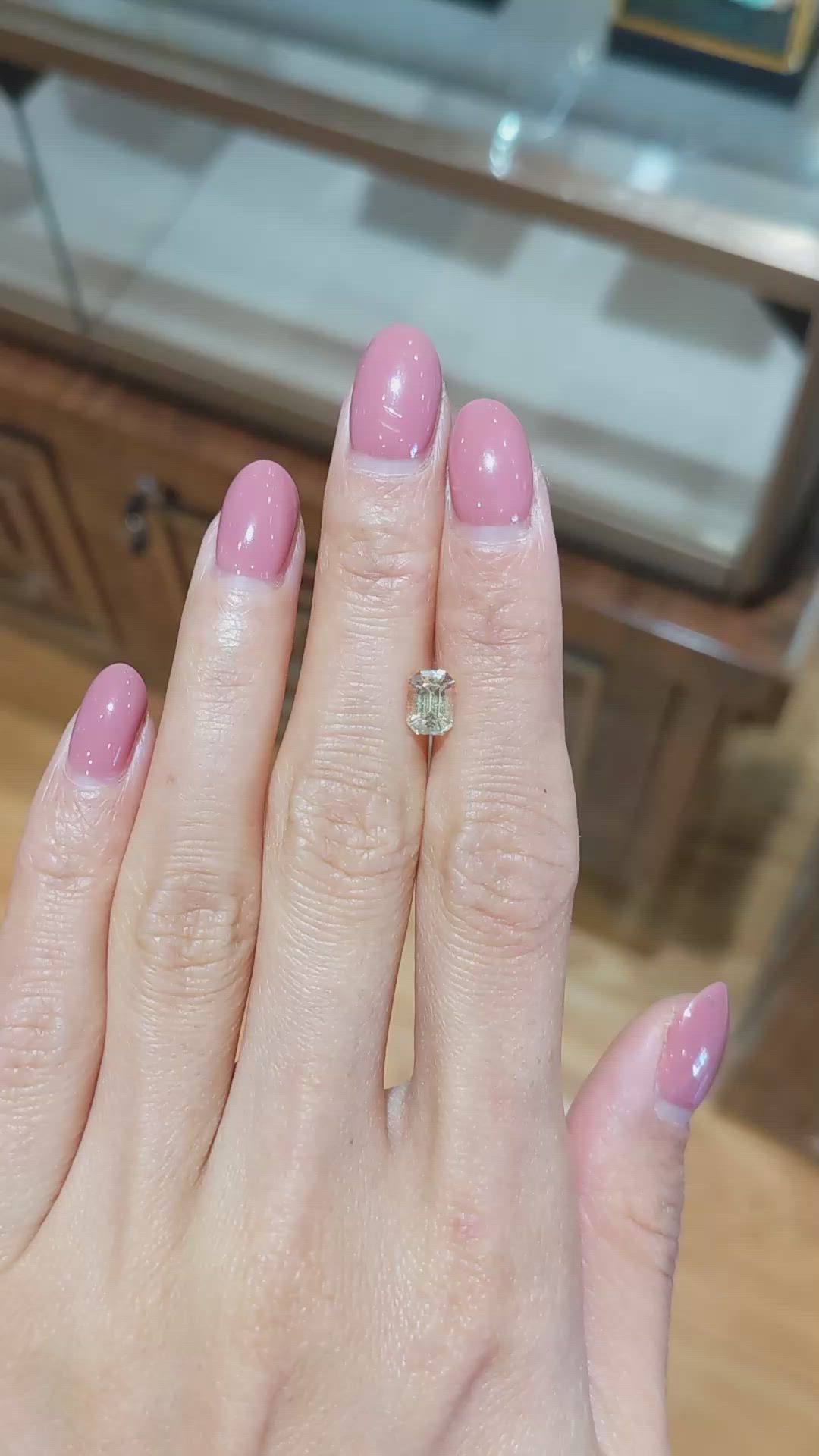 1.13 Ct. Yellow Sapphire from Ceylon (Sri Lanka) Size Video