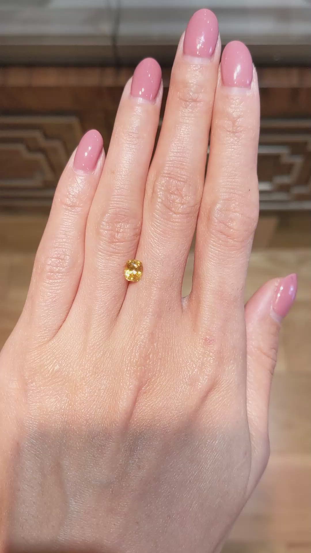 1.04 Ct. Yellow Sapphire from Ceylon (Sri Lanka) Size Video