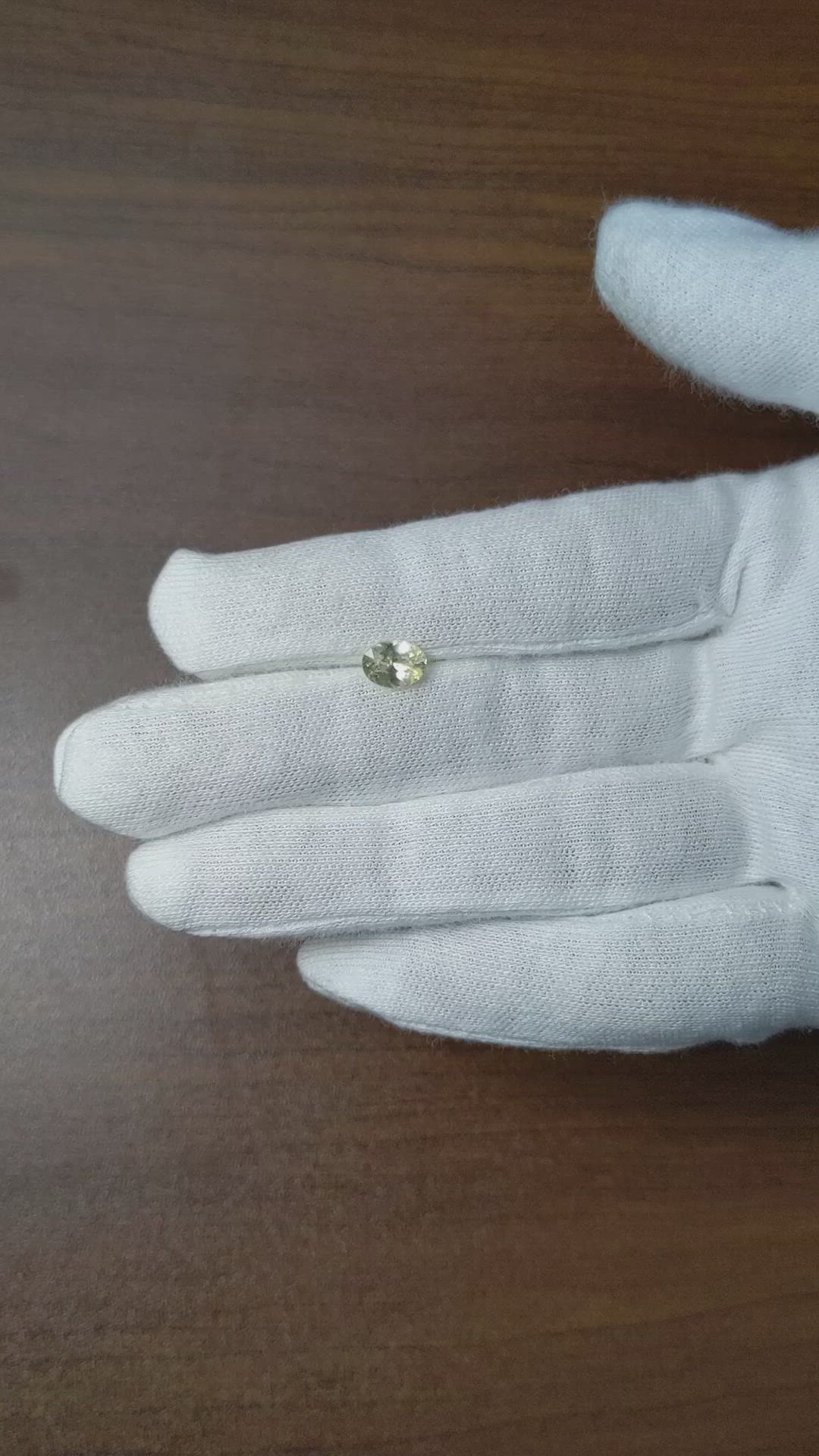 1.02 Ct. Yellow Sapphire from Ceylon (Sri Lanka) Size Video