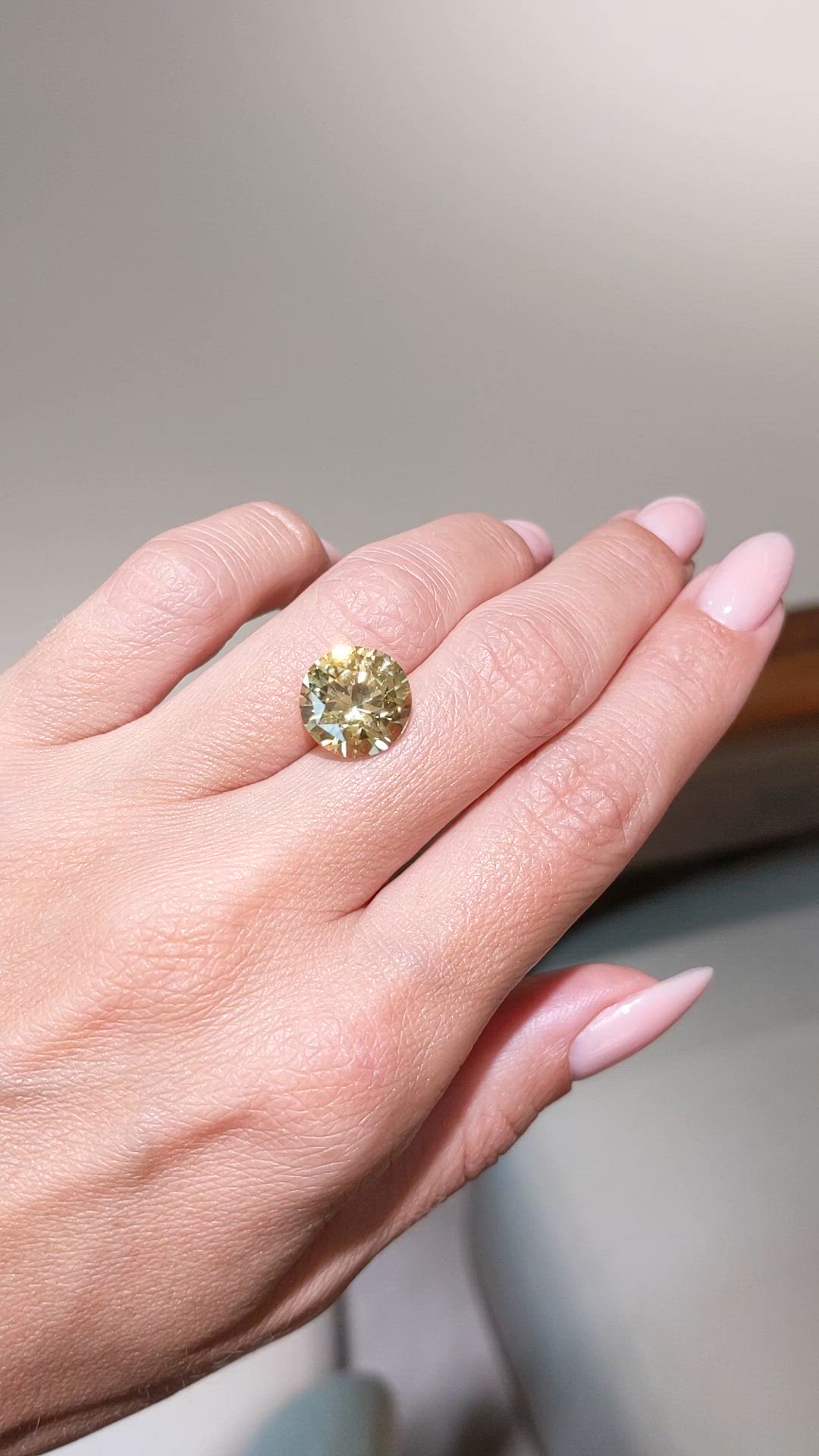 7.50 Ct. Yellow Sapphire from Ceylon (Sri Lanka) Size Video