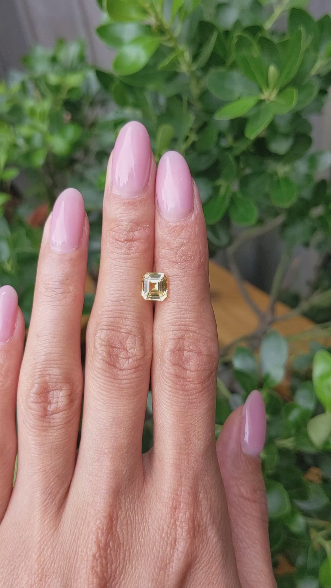 2.05 Ct. Yellow Sapphire from Ceylon (Sri Lanka) Size Video