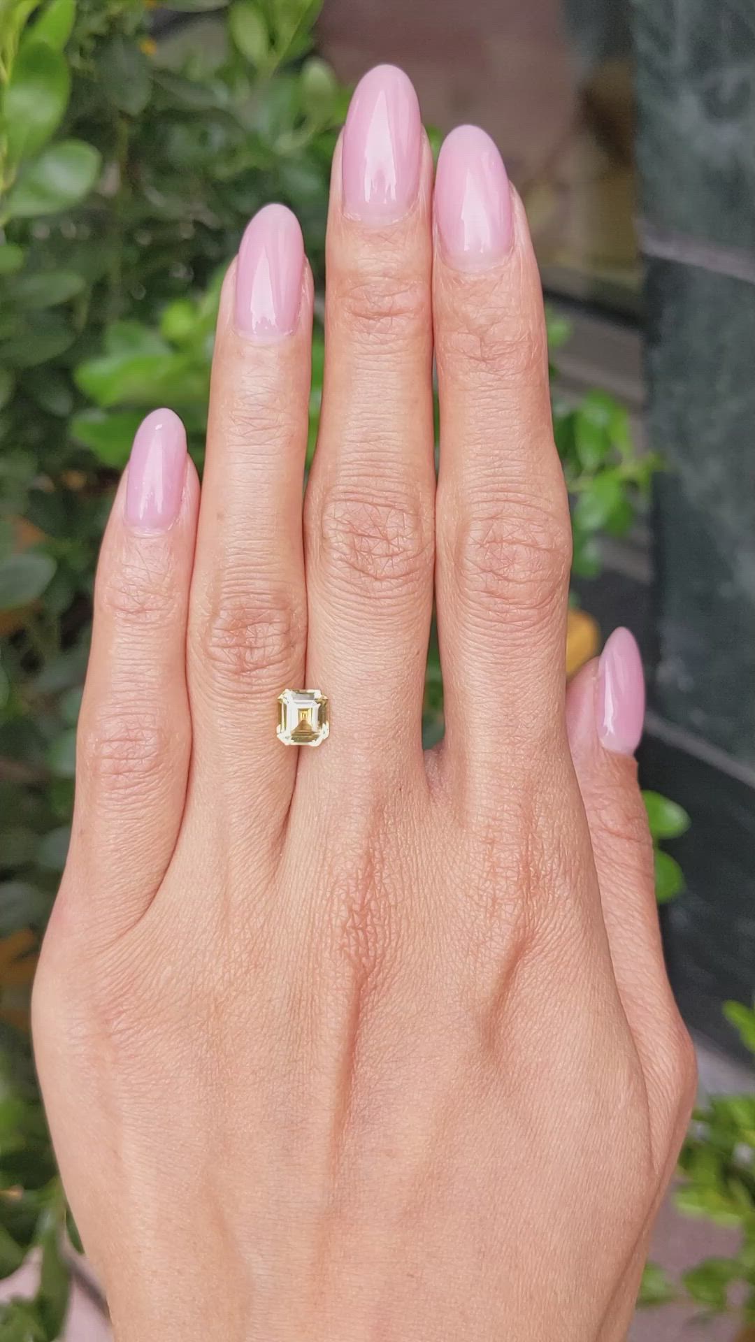 2.05 Ct. Yellow Sapphire from Ceylon (Sri Lanka) Size Video