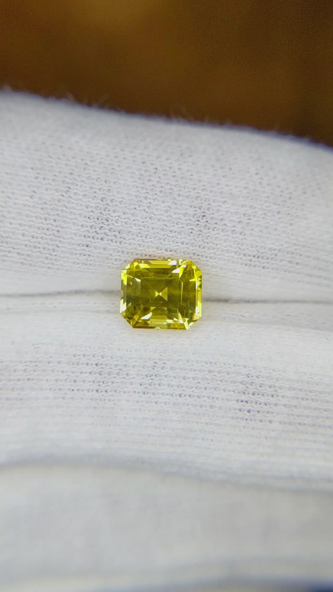 2.01 Ct. Yellow Sapphire from Ceylon (Sri Lanka) Size Video