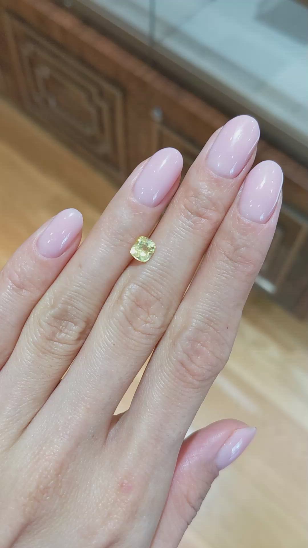 1.03 Ct. Yellow Sapphire from Ceylon (Sri Lanka) Size Video