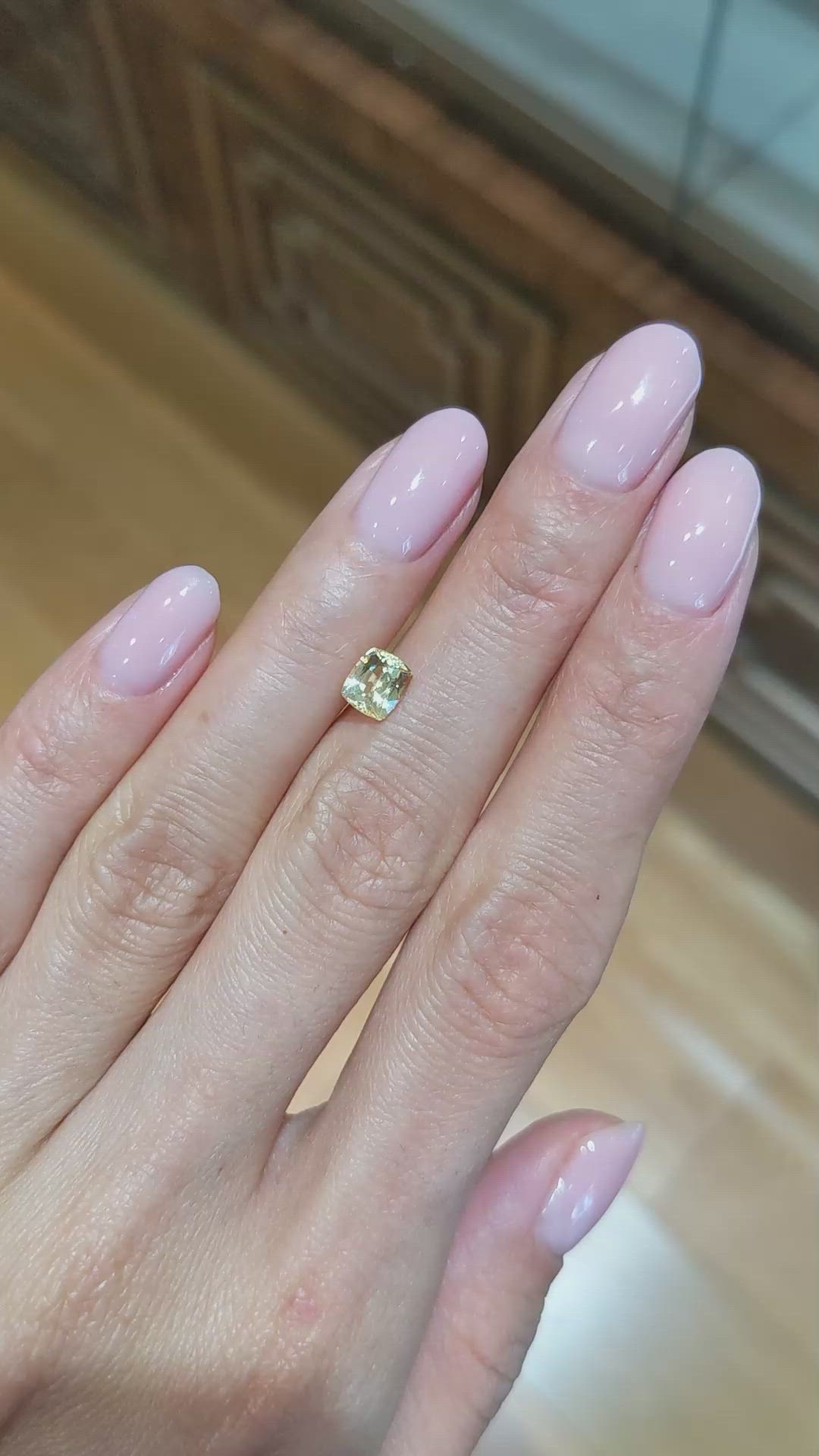 1.06 Ct. Yellow Sapphire from Ceylon (Sri Lanka) Size Video