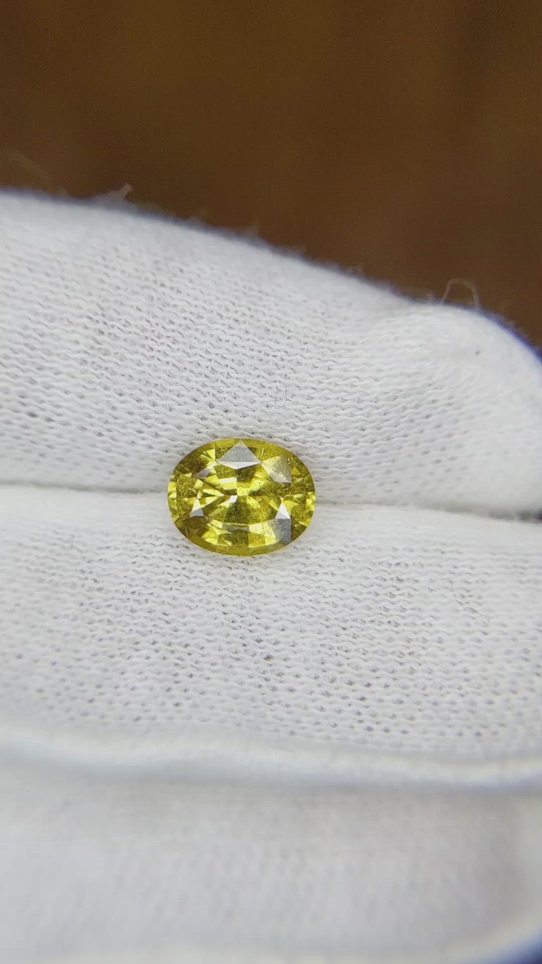 1.60 Ct. Greenish Yellow Sapphire from Ceylon (Sri Lanka) Size Video