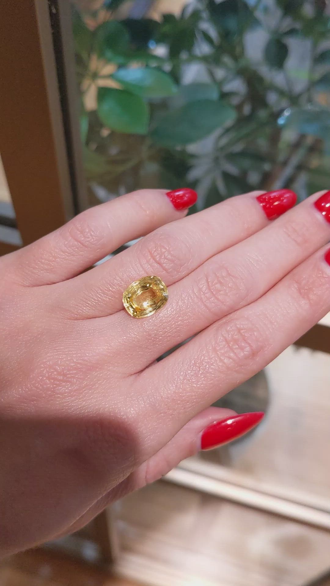 5.46 Ct. Yellow Sapphire from Ceylon (Sri Lanka) Size Video