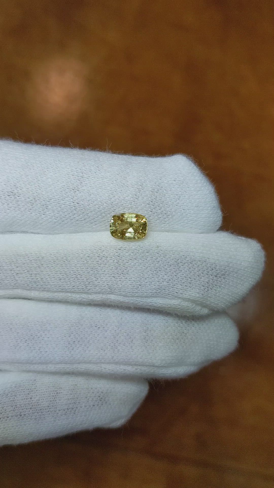 1.42 Ct. Yellow Sapphire from Ceylon (Sri Lanka) Size Video