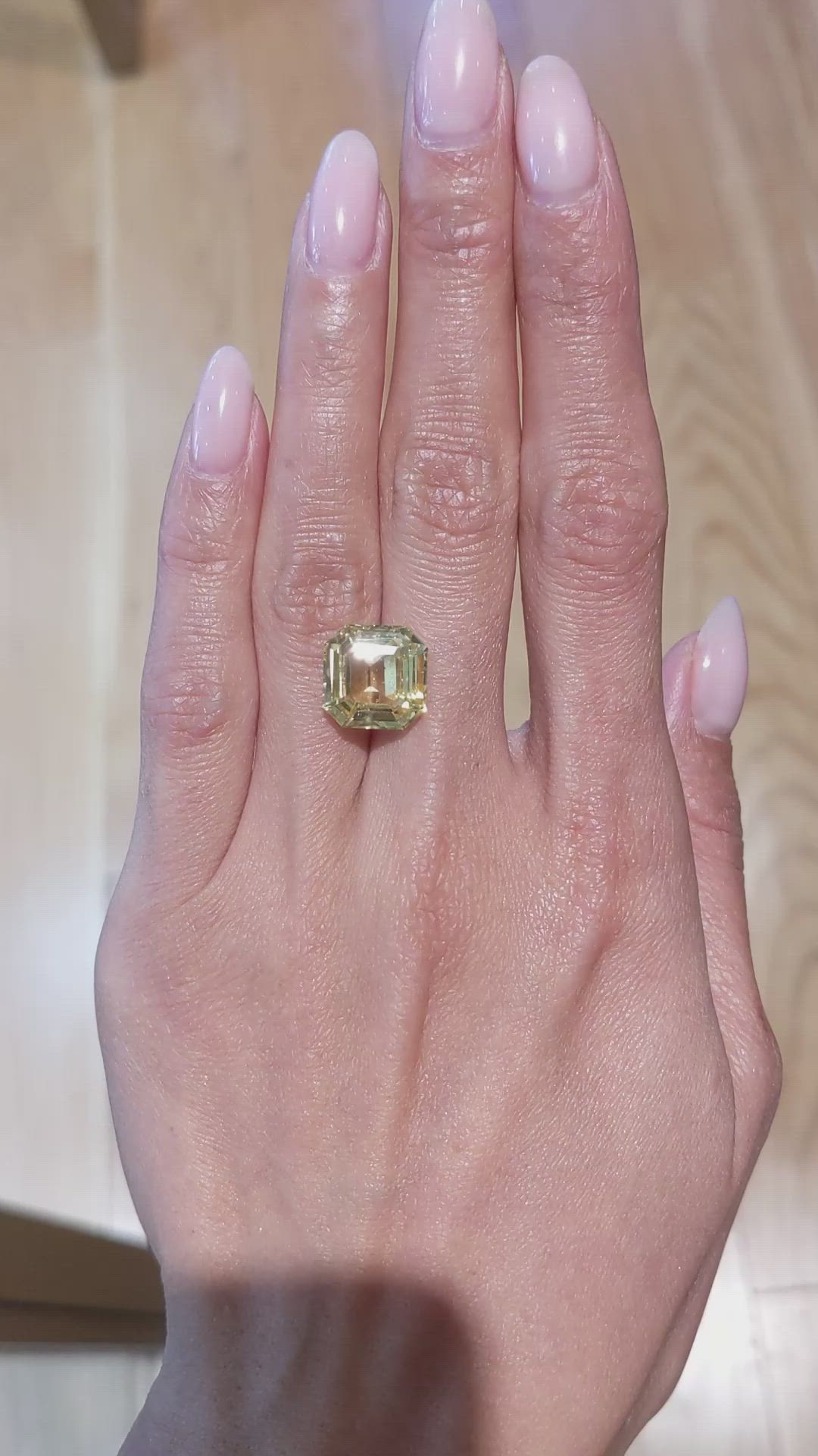 10.02 Ct. Yellow Sapphire from Ceylon (Sri Lanka) Size Video