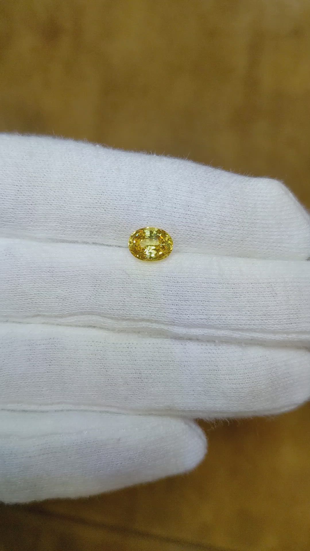 1.67 Ct. Yellow Sapphire from Ceylon (Sri Lanka) Size Video