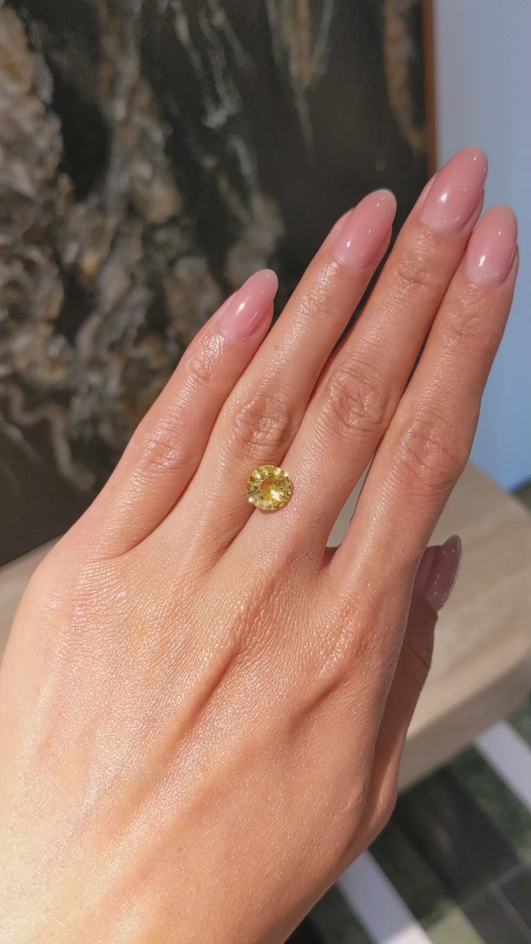 3.54 Ct. Yellow Sapphire from Ceylon (Sri Lanka) Size Video