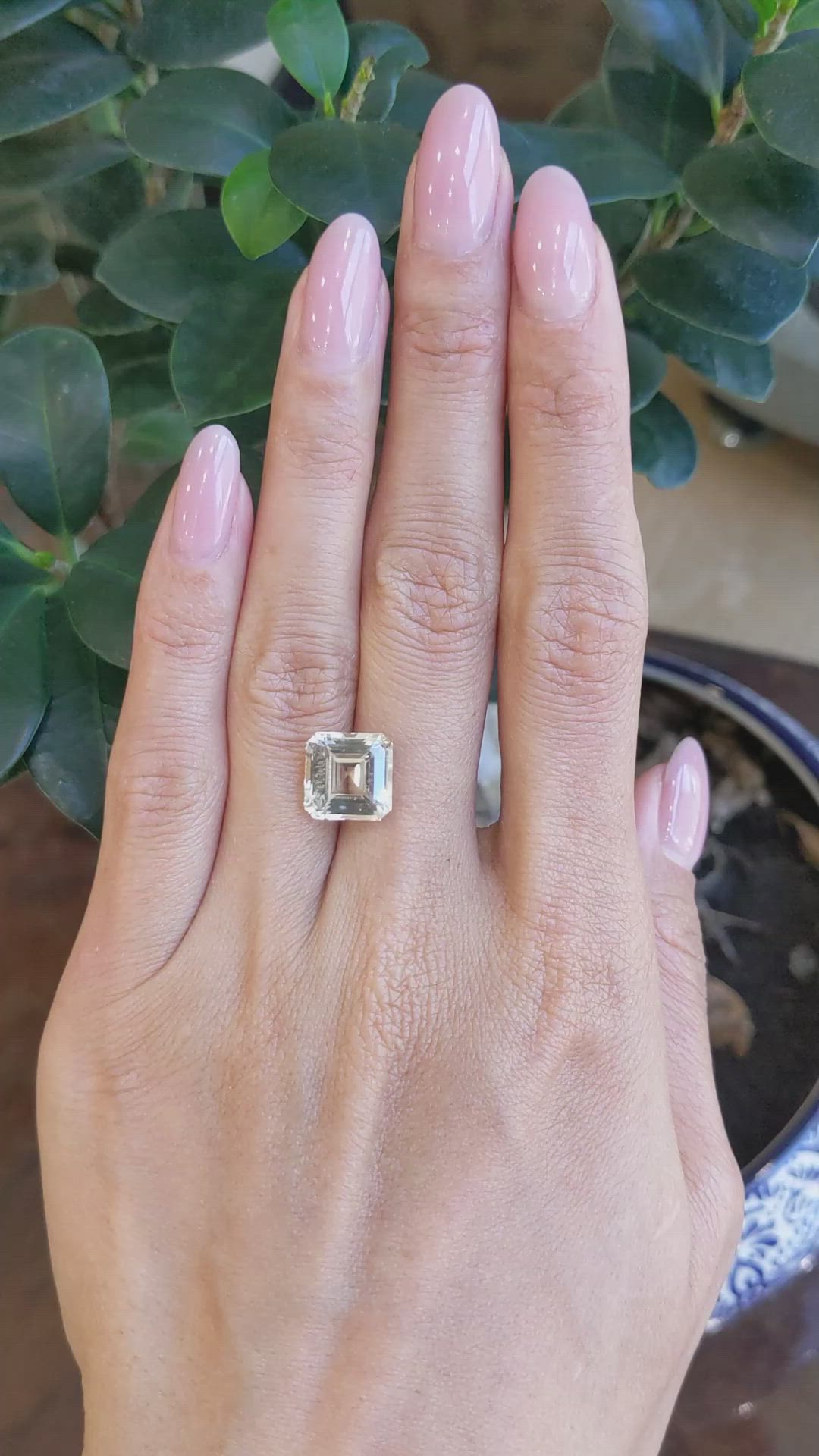 6.74 Ct. Yellow Sapphire from Ceylon (Sri Lanka) Size Video