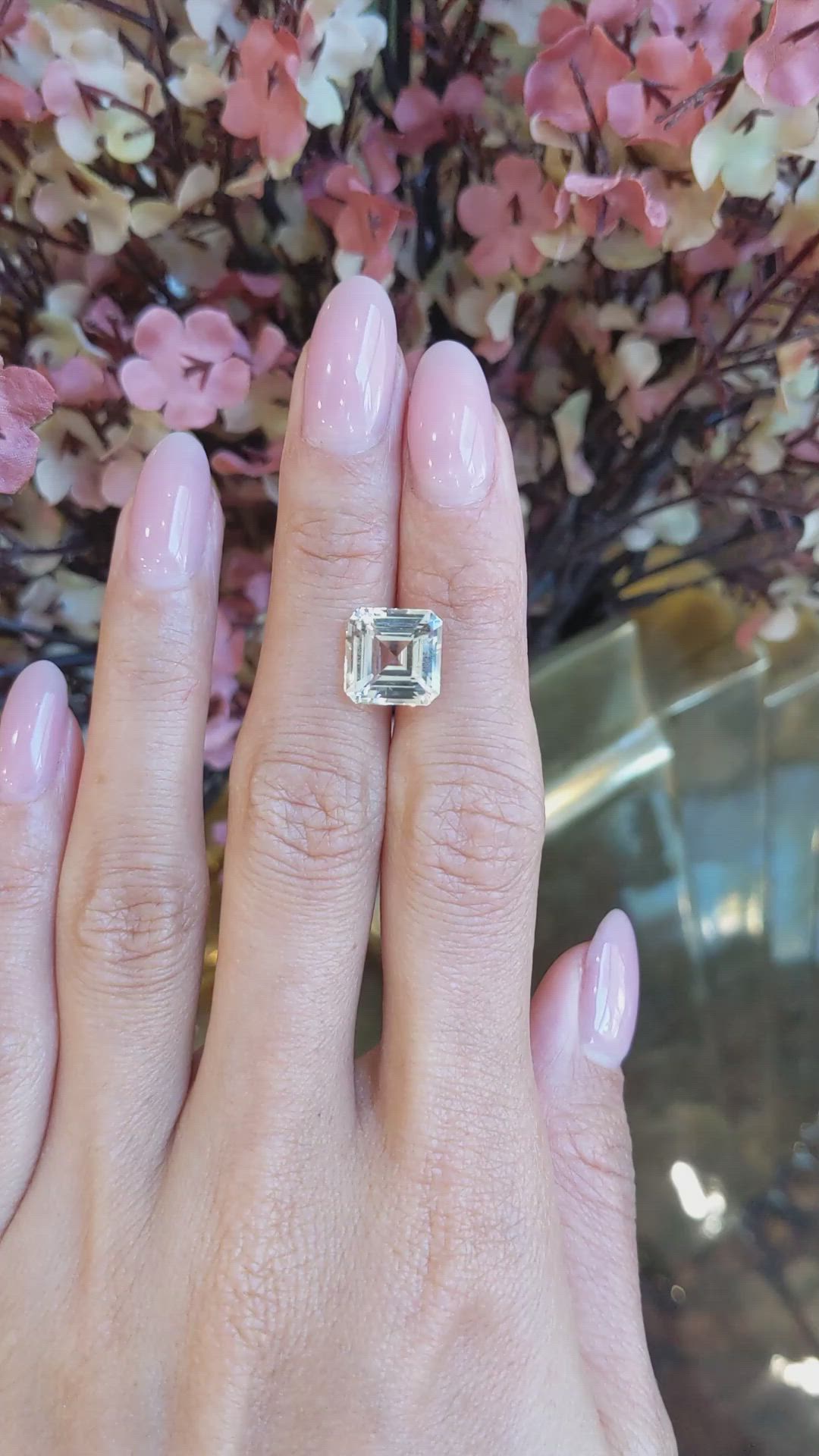 6.74 Ct. Yellow Sapphire from Ceylon (Sri Lanka) Size Video
