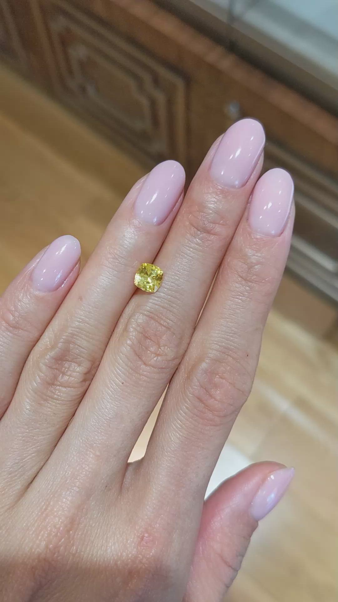 1.19 Ct. Yellow Sapphire from Ceylon (Sri Lanka) Size Video