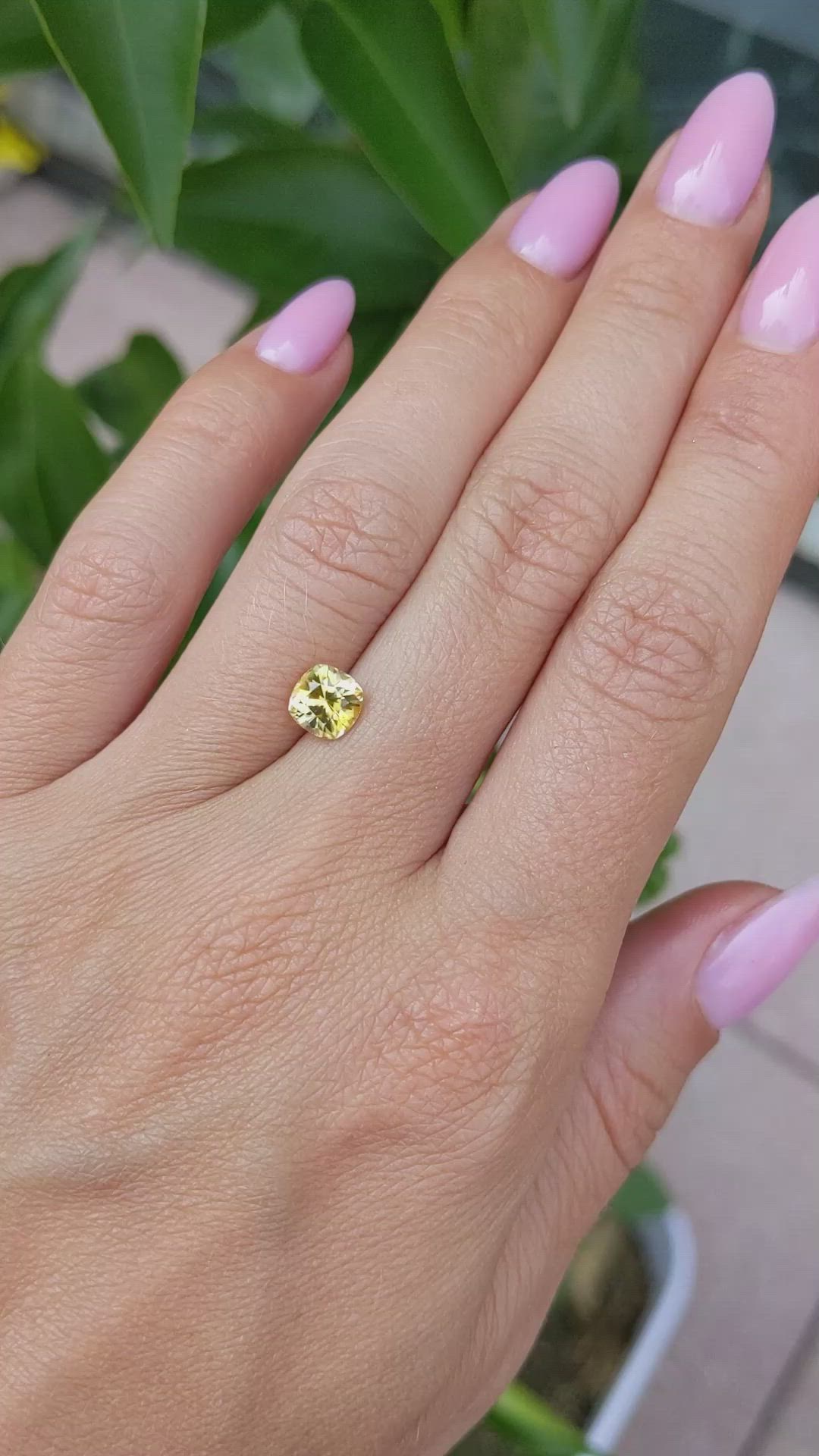 1.32 Ct. Yellow Sapphire from Ceylon (Sri Lanka) Size Video
