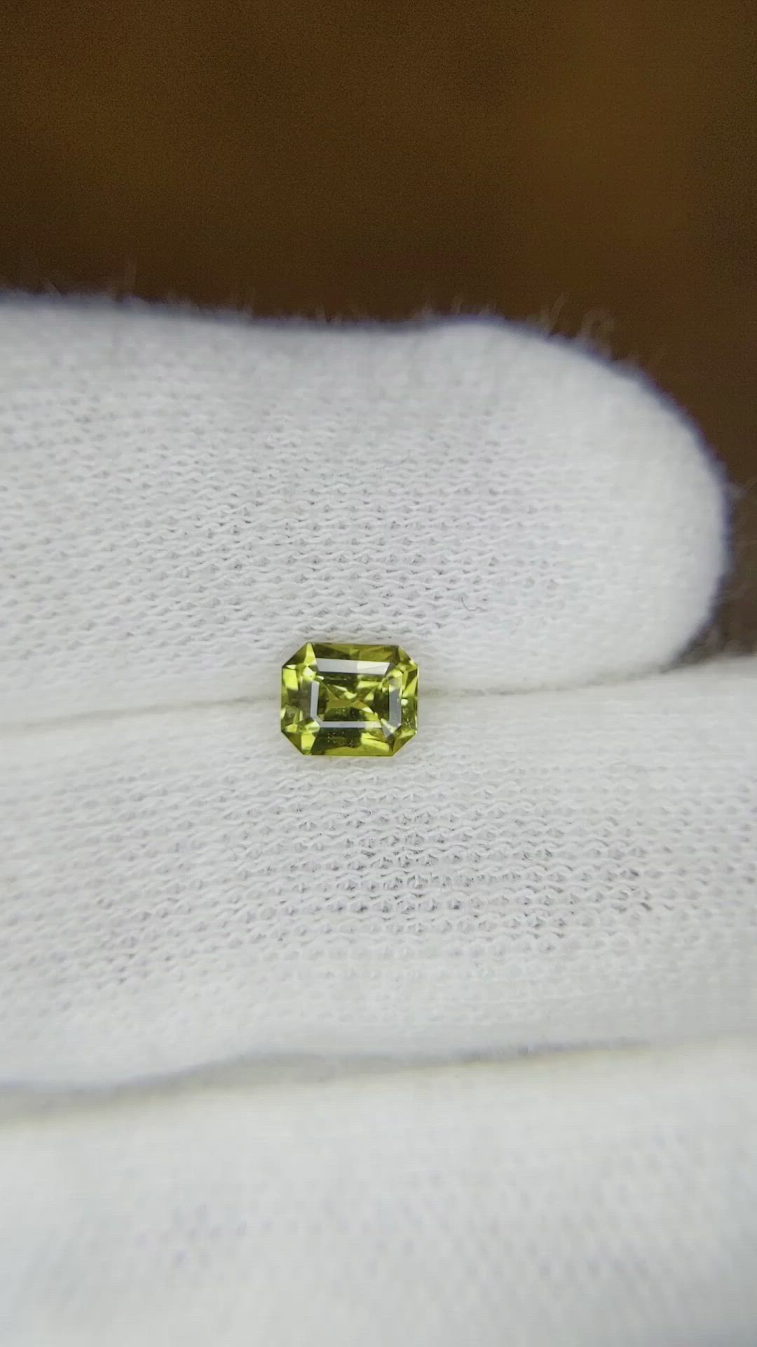 0.71 Ct. Greenish Yellow Sapphire from Ceylon (Sri Lanka) Size Video