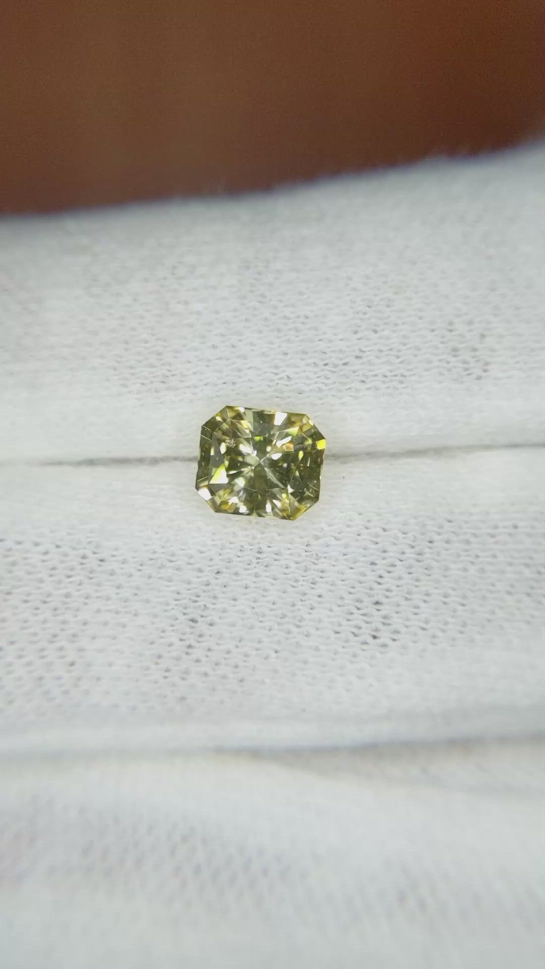 1.41 Ct. Yellow Sapphire from Ceylon (Sri Lanka) Size Video