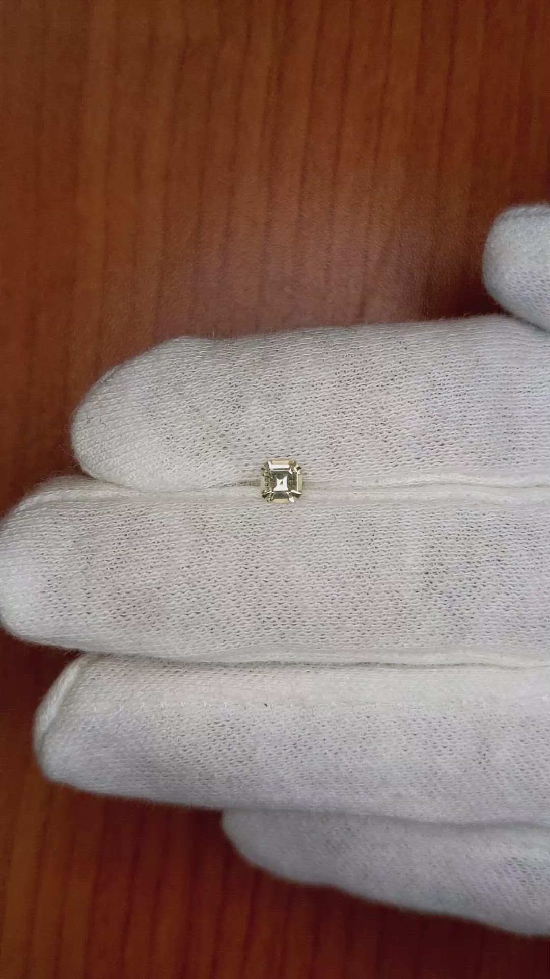 0.35 Ct. Yellow Sapphire from Ceylon (Sri Lanka) Size Video