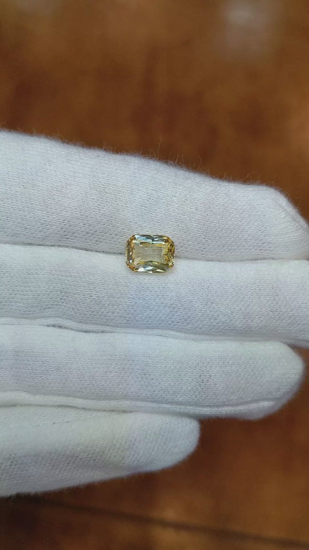 2.06 Ct. Yellow Sapphire from Ceylon (Sri Lanka) Size Video