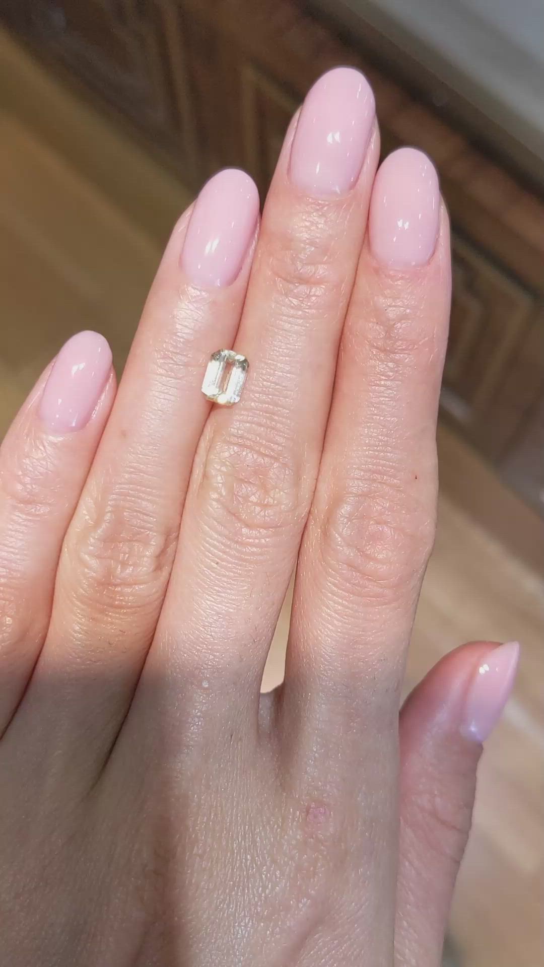 1.10 Ct. Yellow Sapphire from Ceylon (Sri Lanka) Size Video