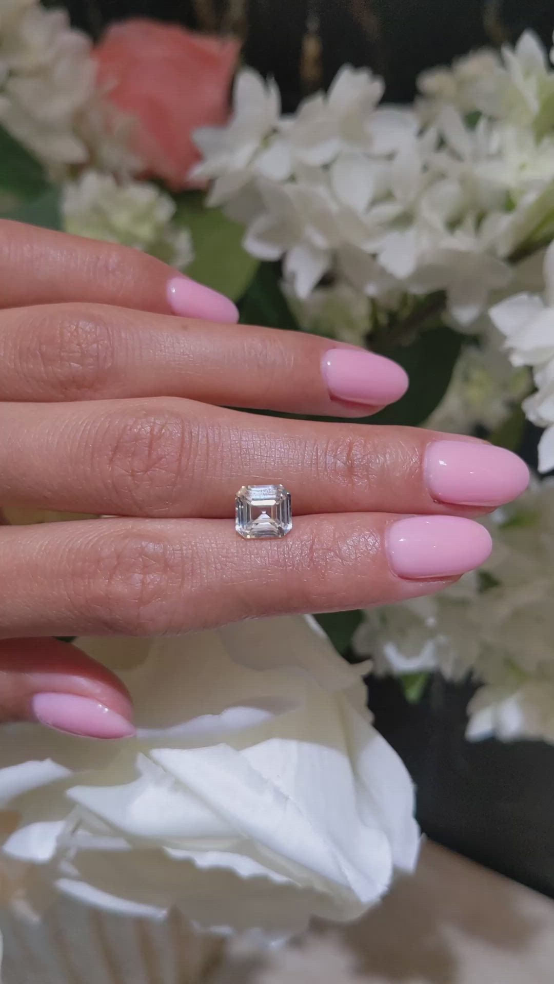 3.05 Ct. White Sapphire from Ceylon (Sri Lanka) Size Video