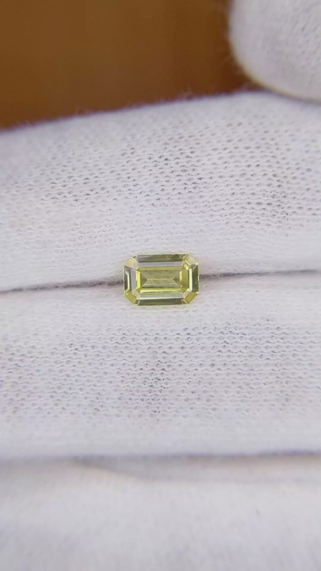 0.81 Ct. Yellow Sapphire from Ceylon (Sri Lanka) Size Video