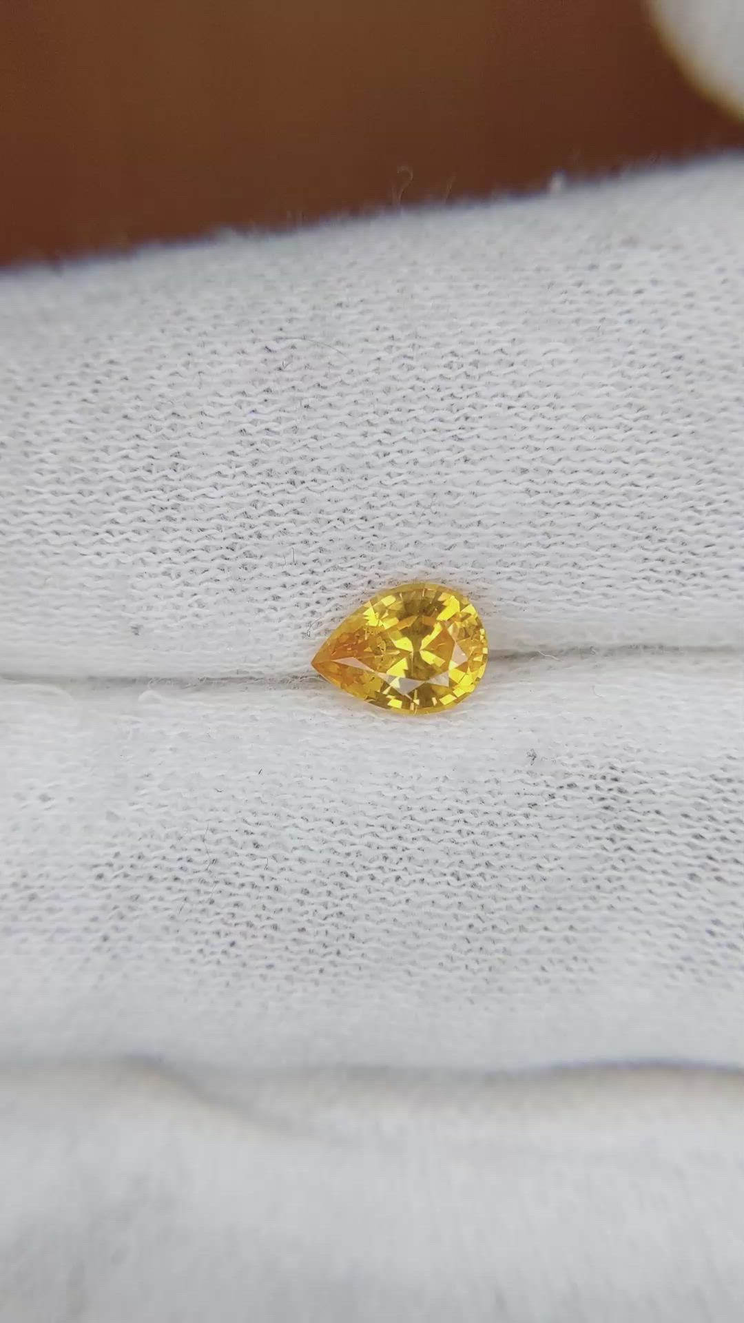 0.88 Ct. Yellow Sapphire from Ceylon (Sri Lanka) Size Video